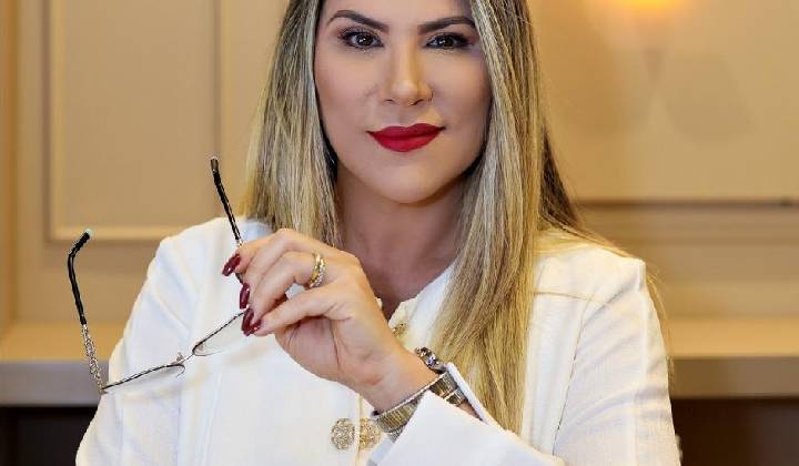 Células-Tronco Avançam como Tratamento Essencial no Pós-Transplante Capilar, Apontam Especialistas