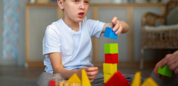 Desafios legais e educacionais para alunos autistas no Brasil