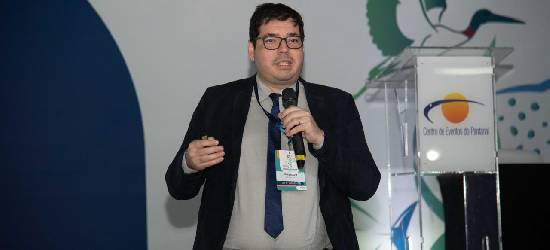 Dr. Caio Bruzaca, o médico geneticista está expandindo fronteiras via Telemedicina