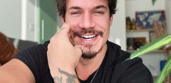 Ex-BBB Eliezer é diagnosticado com doença rara no coração