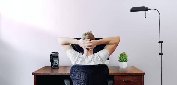 Home office: cuidado com os maus hábitos durante o trabalho em casa