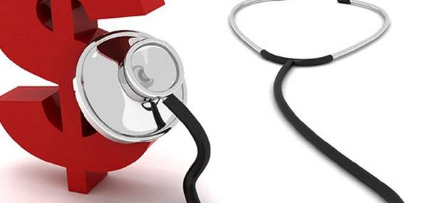 O auxílio administrativo nas solicitações de reembolso nos contratos de plano de saúde.