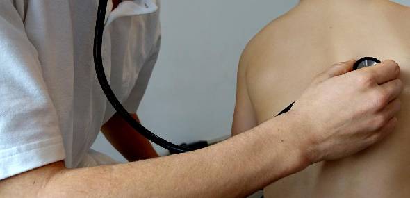 Pneumonia em crianças: entenda sintomas, diagnóstico e tratamento da doença