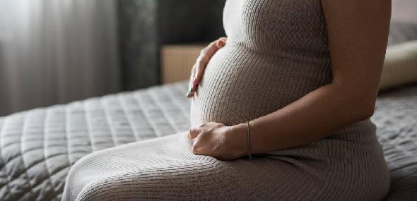 Teste de paternidade durante a gravidez ajuda a garantir direitos de mães e bebês